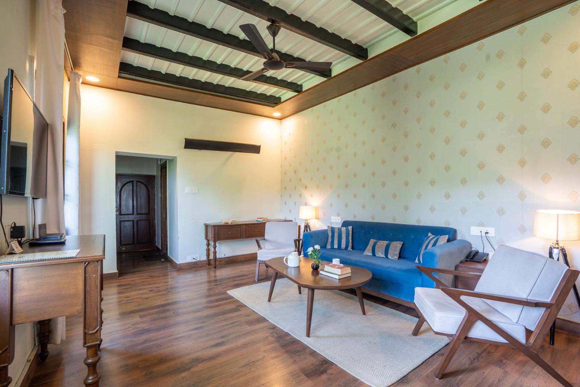 Stayvista At Pine Estate With Outdoor Jacuzzi Shimla Exterior foto