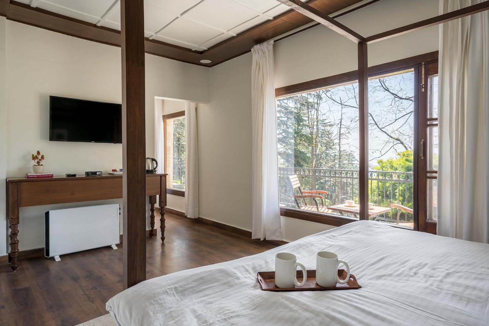 Stayvista At Pine Estate With Outdoor Jacuzzi Shimla Exterior foto